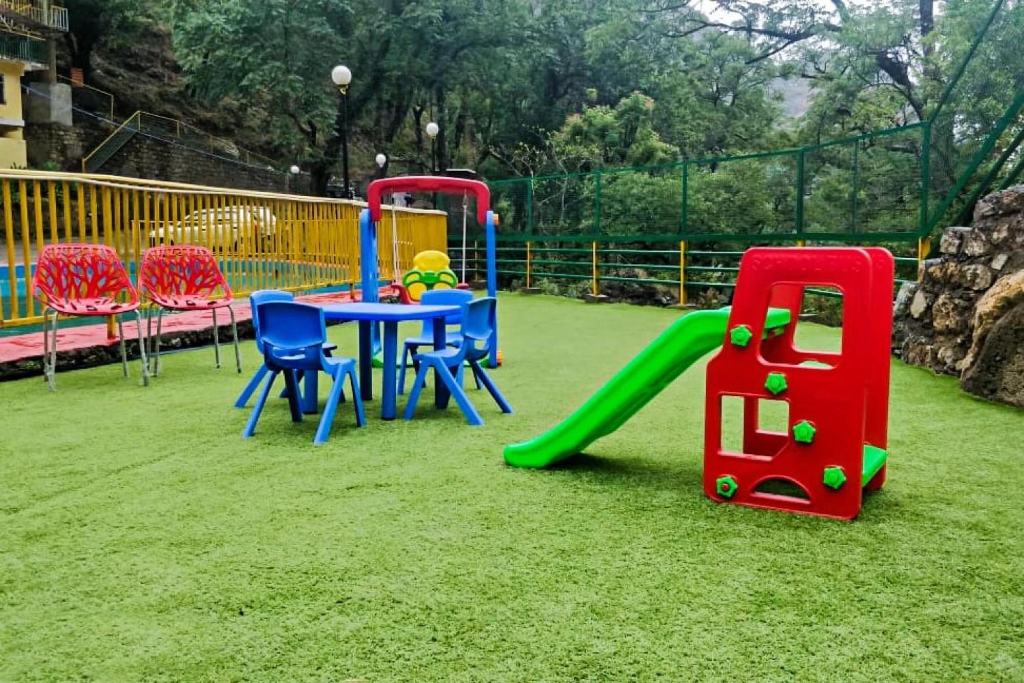 Hotel O Kempty Lake Adventure Resort Mussoorie Exteriér fotografie